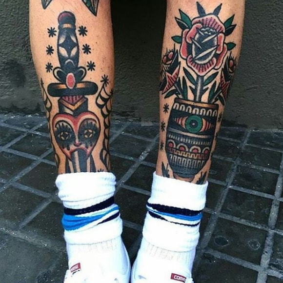 tattoo on his feet style old school