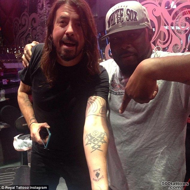 Foo Fighter#39s Dave Grohl unveils Ace of Spades tattoo tribute to ..._18