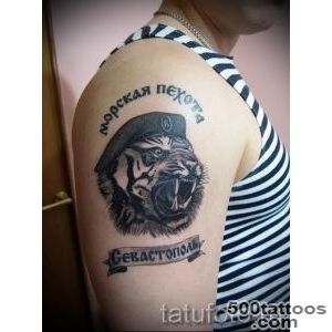 A crisp airborne tattoo using sketch technique on the upper arm