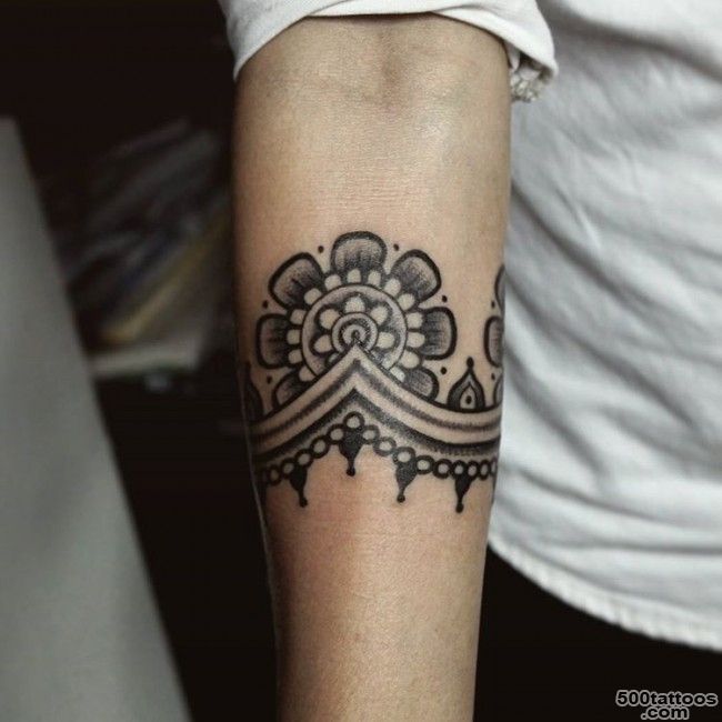 30-Significant-Armband-Tattoo-Meaning-and-Designs_21.jpg