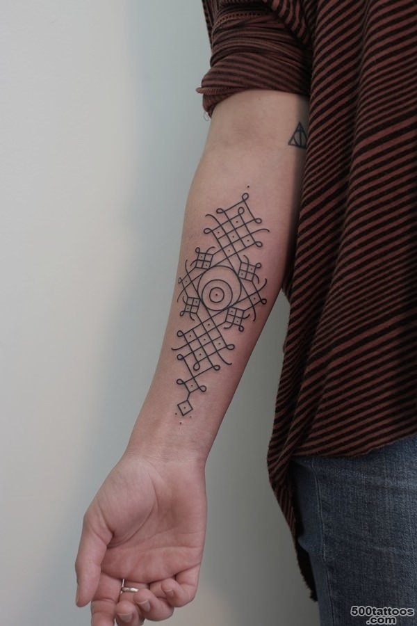 geometric-tattoo-1.jpg