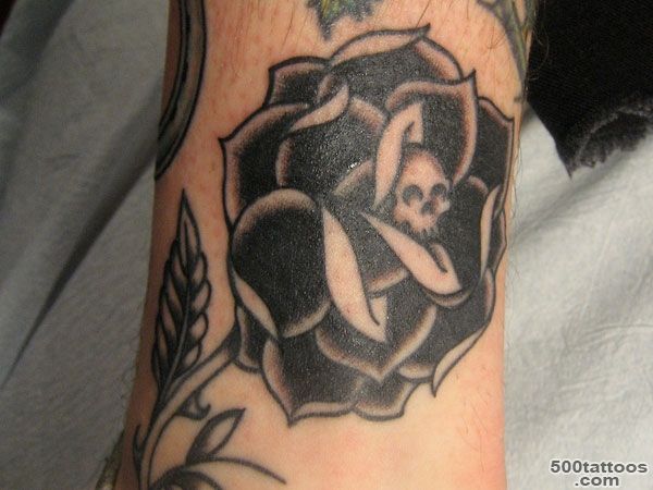 30 Exotic Black Rose Tattoo Designs   SloDive_25