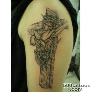 25 Crucifix Tattoo Designs For Men_4