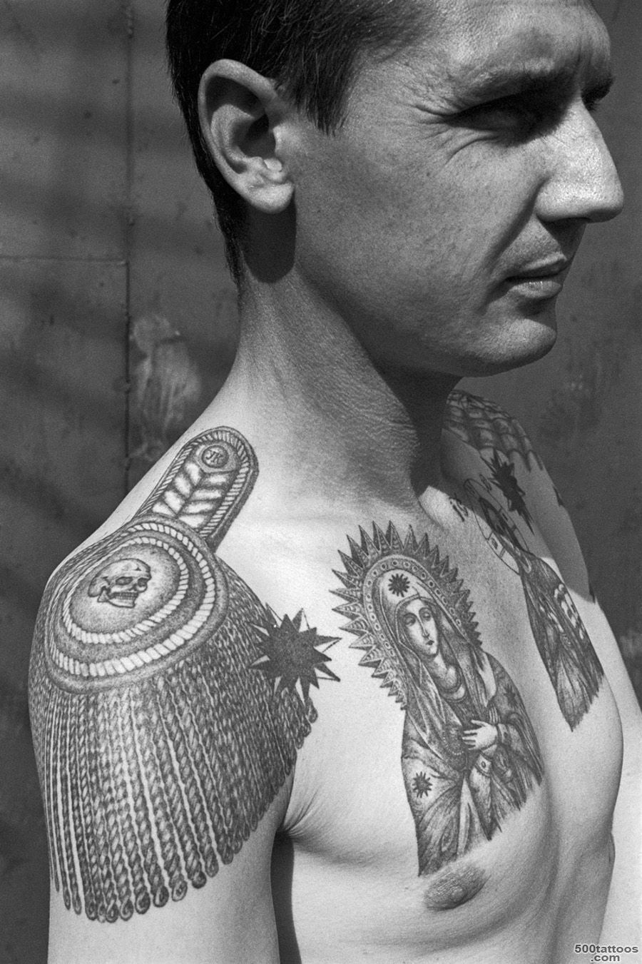 Decoding the hidden meaning behind Russian prison tattoos (Photos)_2