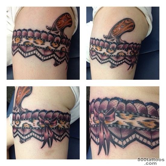 30 Garter Belt Tattoo Art Examples_40