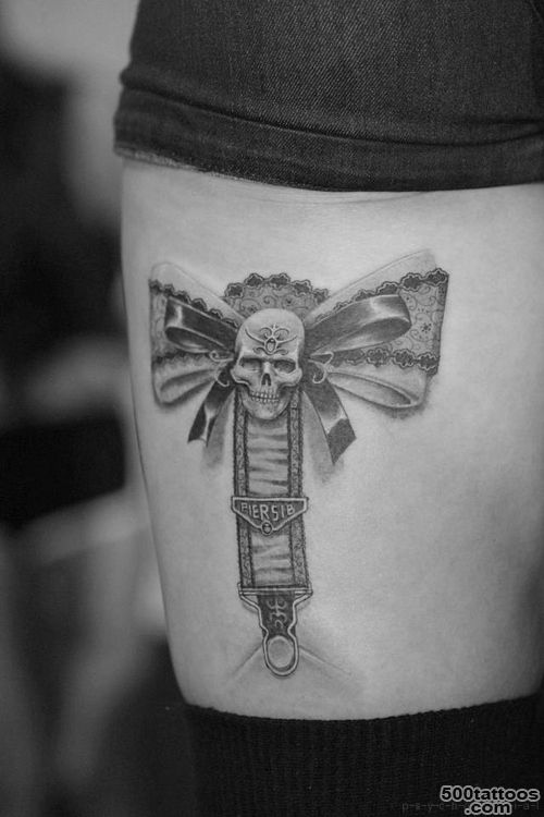 Skull and bow garter tattoo_37