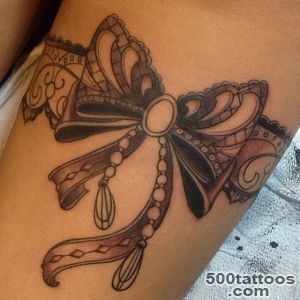 25 Amazing Garter Belt Tattoo Designs_6