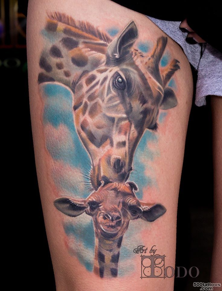 Cool Giraffe Tattoo On Ankle_5