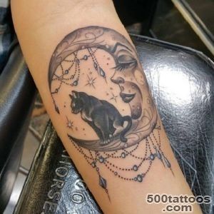 37 Inspirational Moon Tattoo Designs with Images   Piercings Models_22