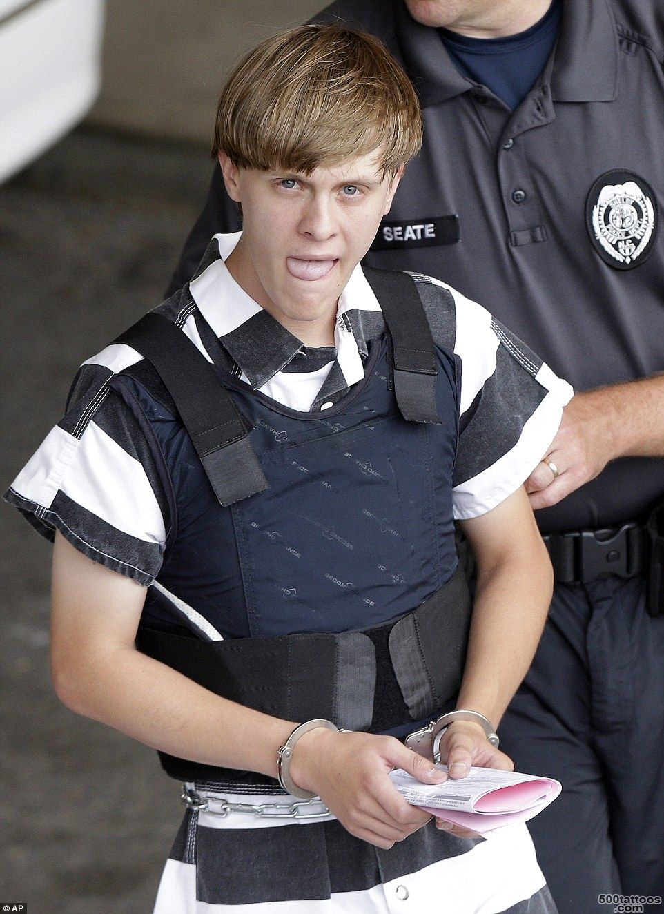 Dylan Roof#39s missing racist tattoo now gone white power symbol ..._44