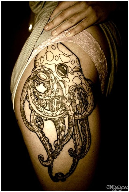 30 Tattoos Featuring Squid Or Octopus in Designs_38