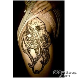 30 Tattoos Featuring Squid Or Octopus in Designs_38