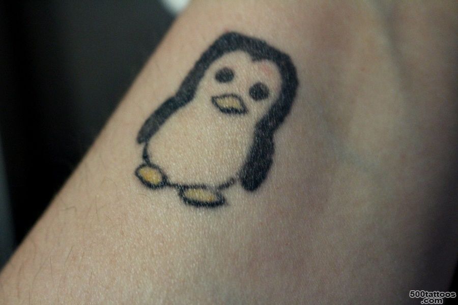 40+ Awesome Penguin Tattoos_9