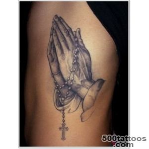 Top 25 Praying Hands Tattoos for the Faithful_12