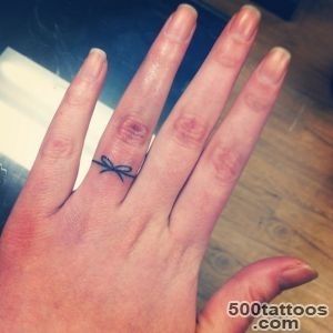 33 Impossibly Sweet Wedding Ring Tattoo Ideas You#39ll Want To Say _3