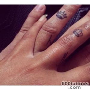 42 Wedding Ring Tattoos That Will Only Appeal To The Most Amazing _10