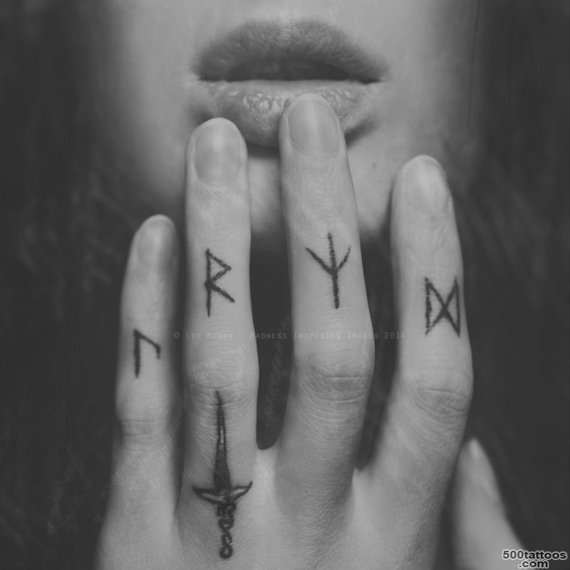 Hedendom — Norse rune tattoos, a self portrait by Lor Myers_28