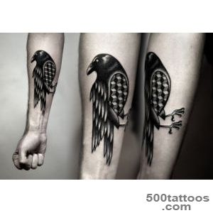 Powerful And Bold Mesmerizing Black Ink Tattoos   DesignTAXIcom_30
