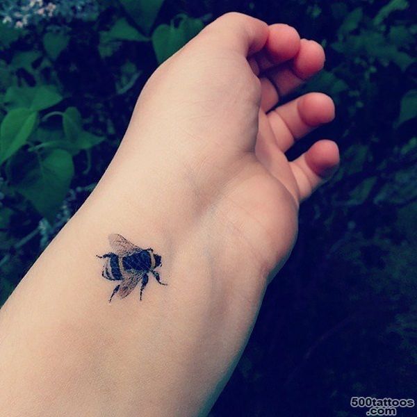 101-Small-Tattoos-for-Girls-That-Will-Stay-Beautiful-Through-the-Years_24.jpg