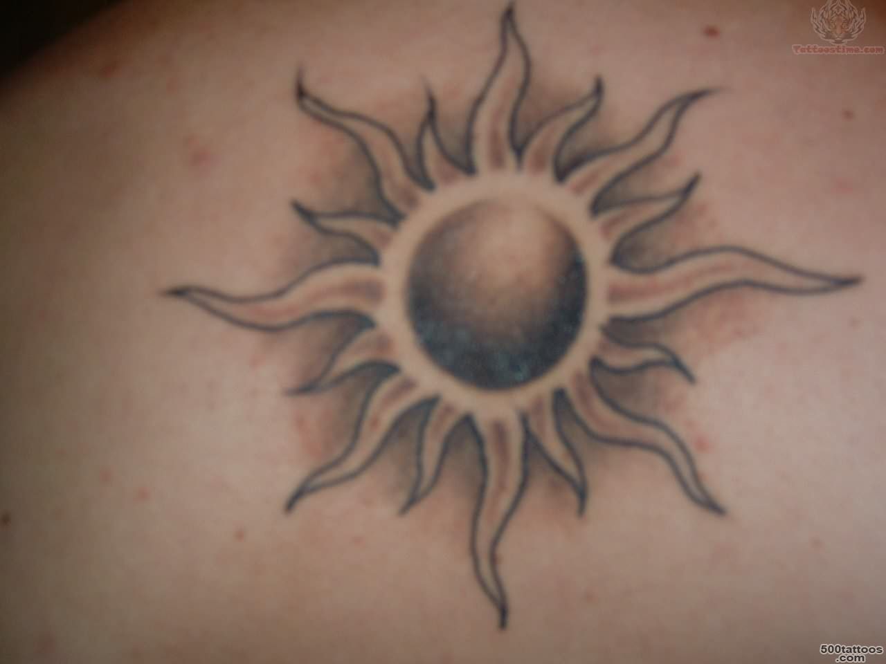 29+ Beautiful Hippie Sun Tattoos_19