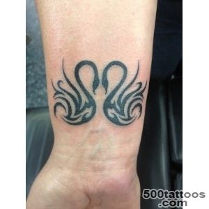 14 Swan Tattoo Images, Pictures And Latest Ideas_22