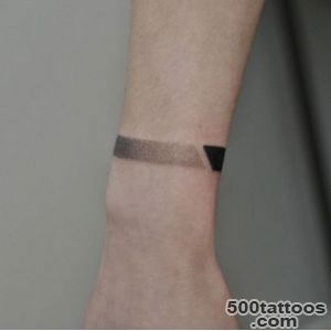 40 Beautiful Bracelet Tattoos for Men amp Women   TattooBlend_4