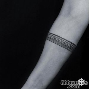 40 Beautiful Bracelet Tattoos for Men amp Women   TattooBlend_27