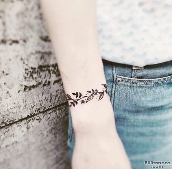 40 Beautiful Bracelet Tattoos for Men amp Women   TattooBlend_5