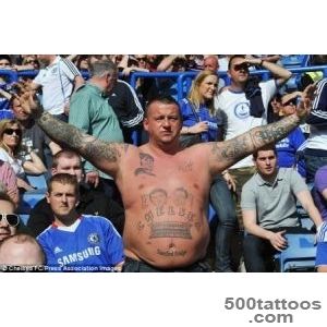 Manchester United fans shows off legends tattoo but how does he _25