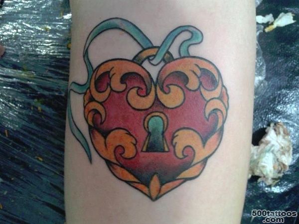 27 Affectionate Heart Locket Tattoo Ideas   SloDive_37