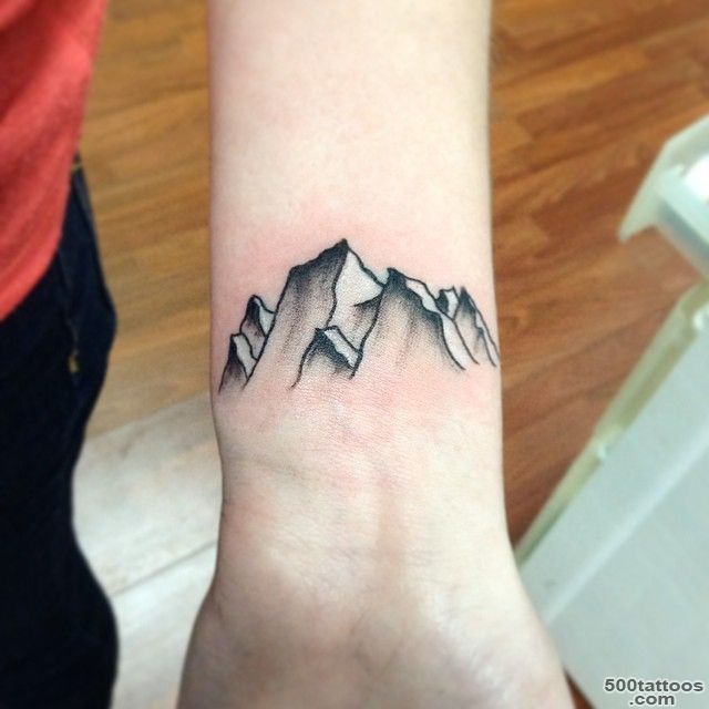 60 Fabulous Mountain Tattoo Designs for All Ages_4