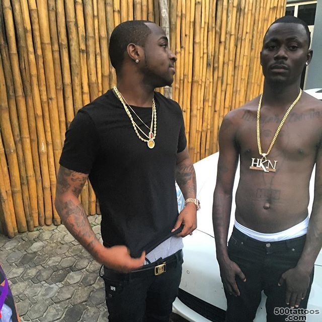 Davido Meets Fan That Tattooed His Face On His Chest   Gives Him ..._44