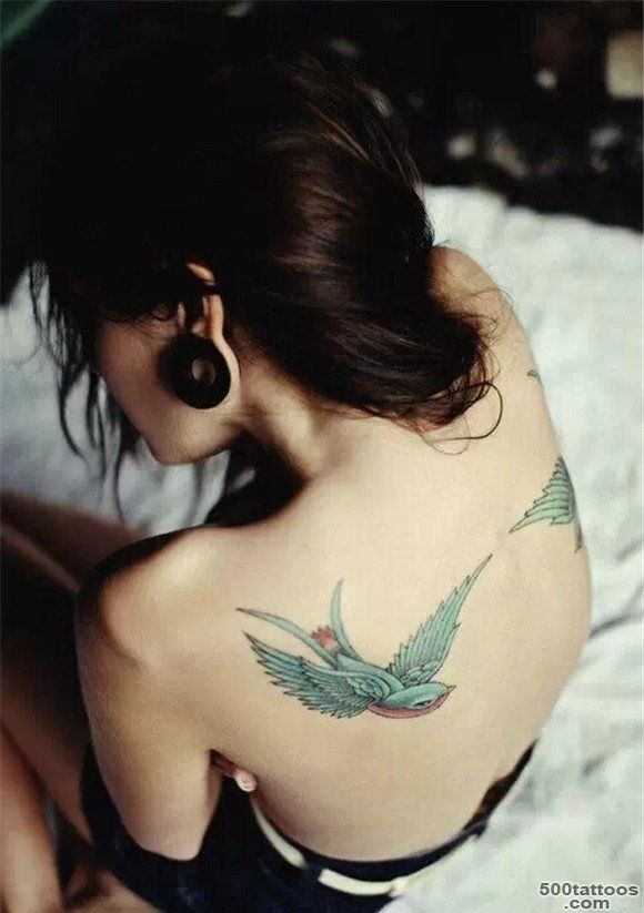 25 Awesome Shoulder Blade Tattoo Designs_35
