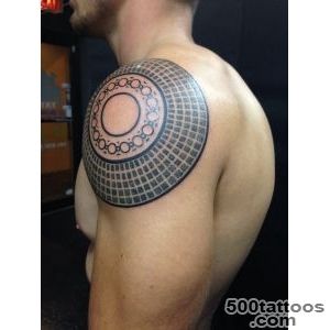 Shoulder Tattoos For Men   Designs on Shoulder for Guys_37