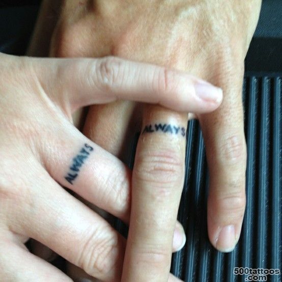 43 Awesome Wedding Ring Tattoos   Weddingomania_5