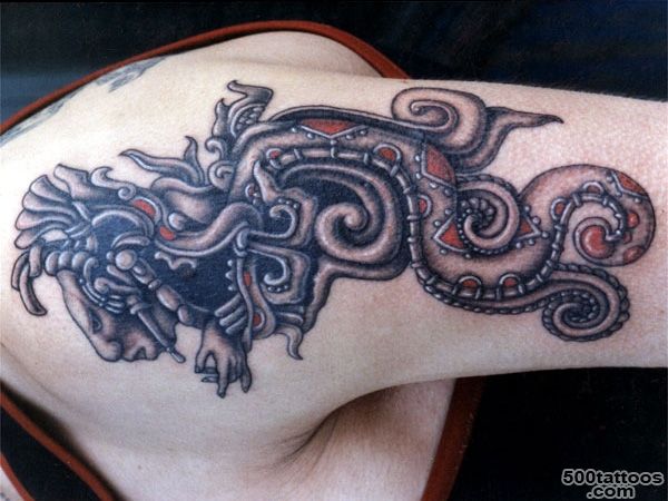 25 Awesome Totem Pole Tattoo Ideas   SloDive_48