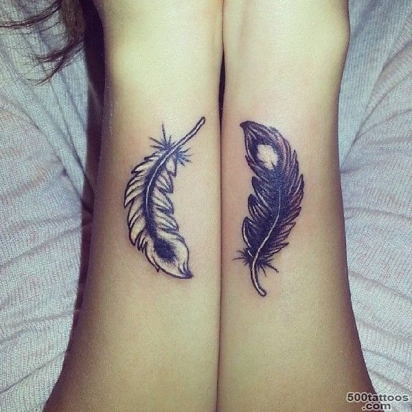 30 Cool Feather Tattoo Designs_15