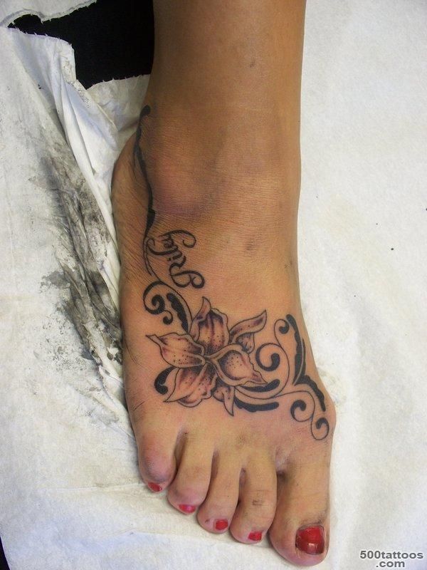 35 Sexy Foot Tattoos For Girls   SloDive_3