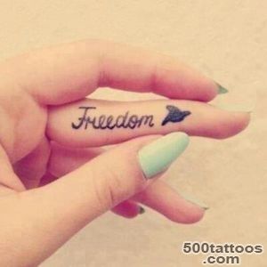 24 Stylish Letters Tattoos Deigns For Fingers_49