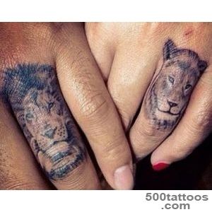 28 Tiny Finger Tattoo Ideas_12