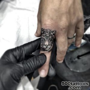 75 Finger Tattoos For Men   Manly Design Ideas_33