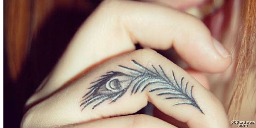 28 Tiny Finger Tattoo Ideas_8