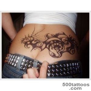 30 Sexy Lower back Tattoos For Girls_9