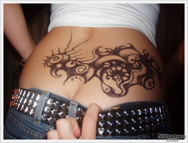 30 Sexy Lower back Tattoos For Girls_9