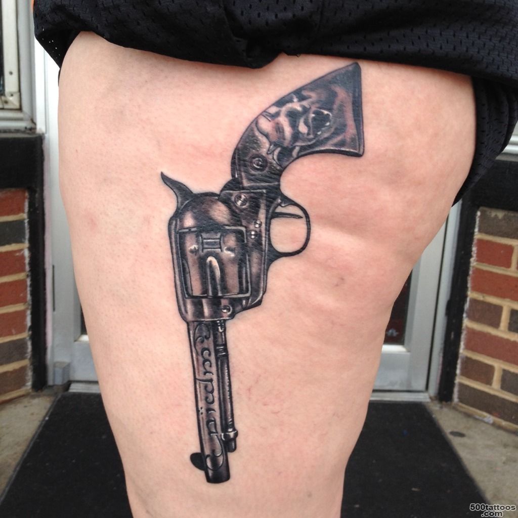 18+ Weapons Tattoos Designs_14