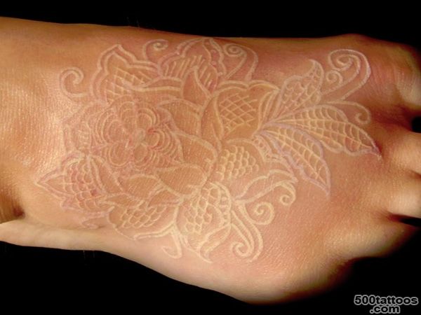 15+ Amazing White Ink Tattoo Ideas_13